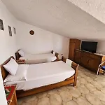 Nestor * Tribunj (Sibenik-Knin)